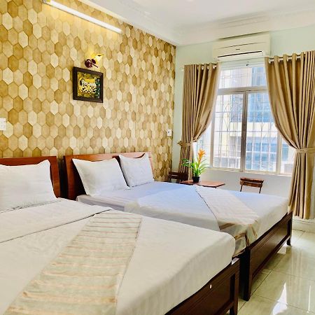 Bsun Homestay Saigon Хошимин Екстериор снимка
