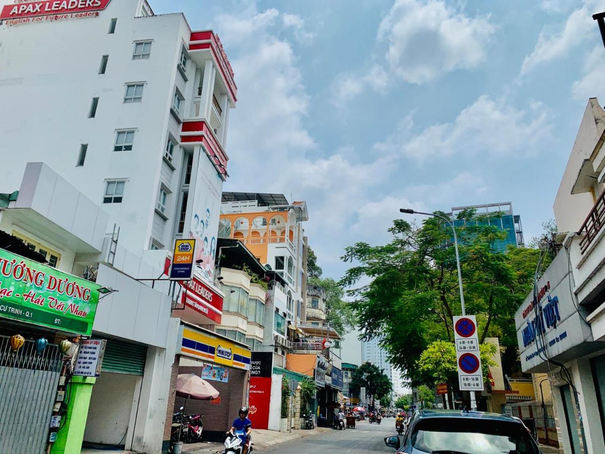 Bsun Homestay Saigon Хошимин Екстериор снимка
